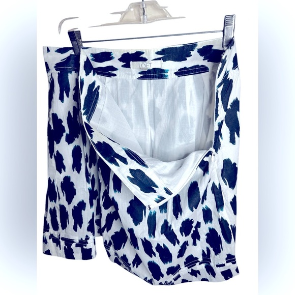 Ann Taylor Loft Blue & White Animal‎ Print Skirt – Size 14 - Picture 3 of 4